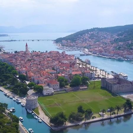 Villa Mira Trogir Exterior photo